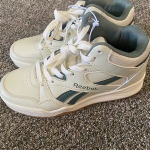 Reebok Kids Cream and Green High-Top Sneakers